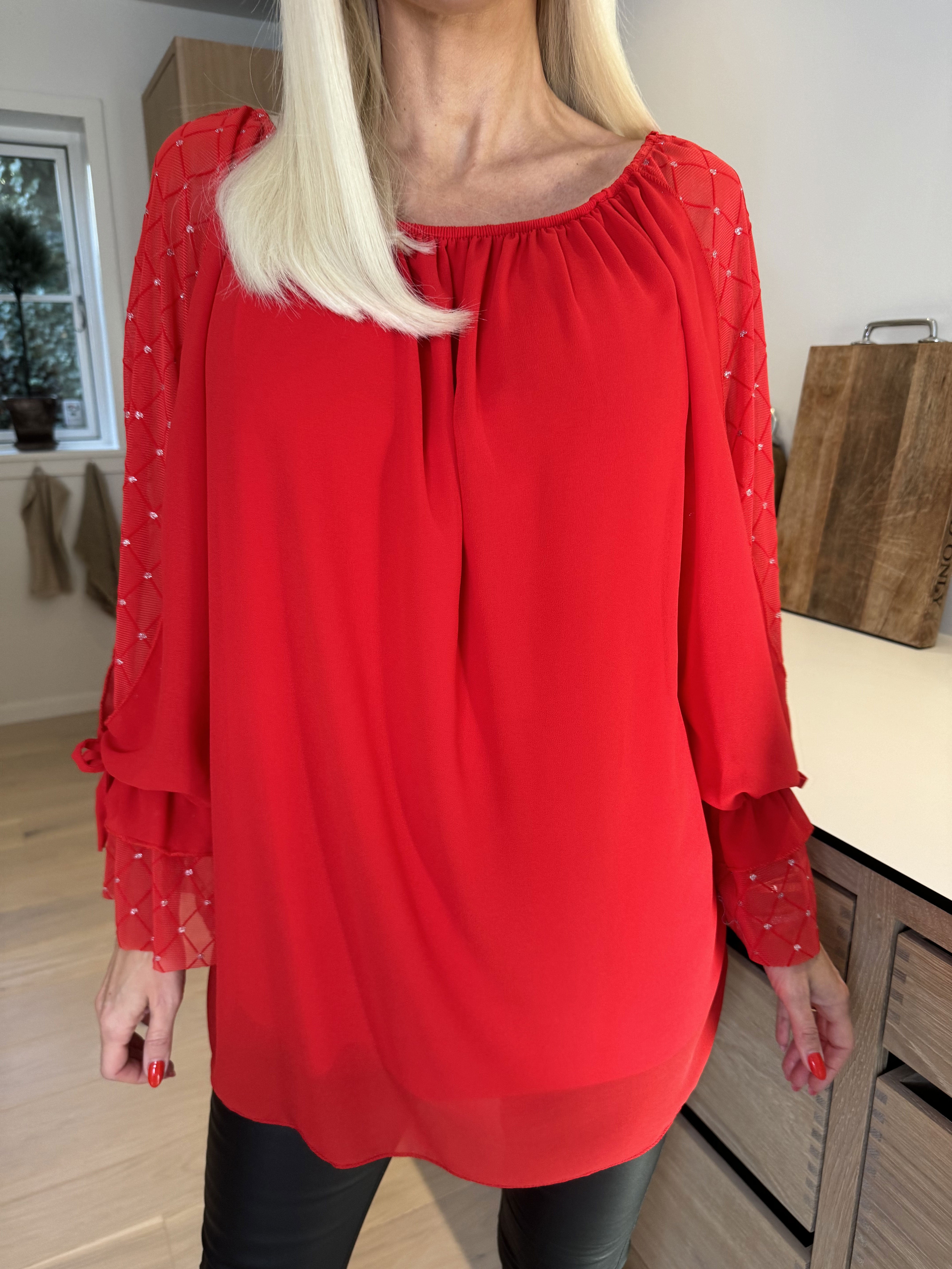 Ninell - Chiffongtunika med vackra ärmar